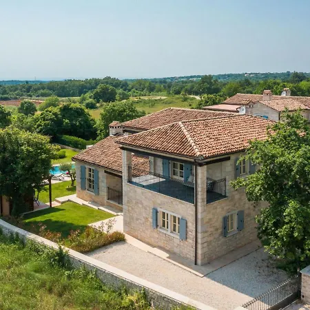 Grando I By Interhome * Mofardini