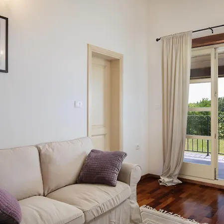 Grando I By Interhome * Mofardini