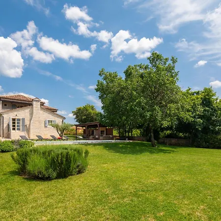Grando I By Interhome Mofardini