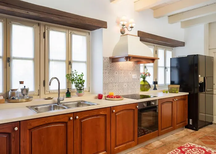 Grando I By Interhome Mofardini